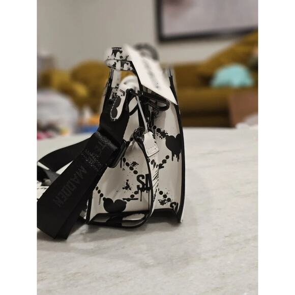 Steve Madden Bevelyn Satchel Halloween White & Black Bleeding Hearts. New - Picture 12 of 12